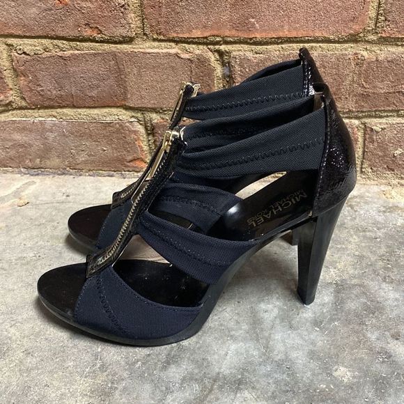 Michael Kors Berkeley T-Strap Black Heel Size 8 - Picture 3 of 10